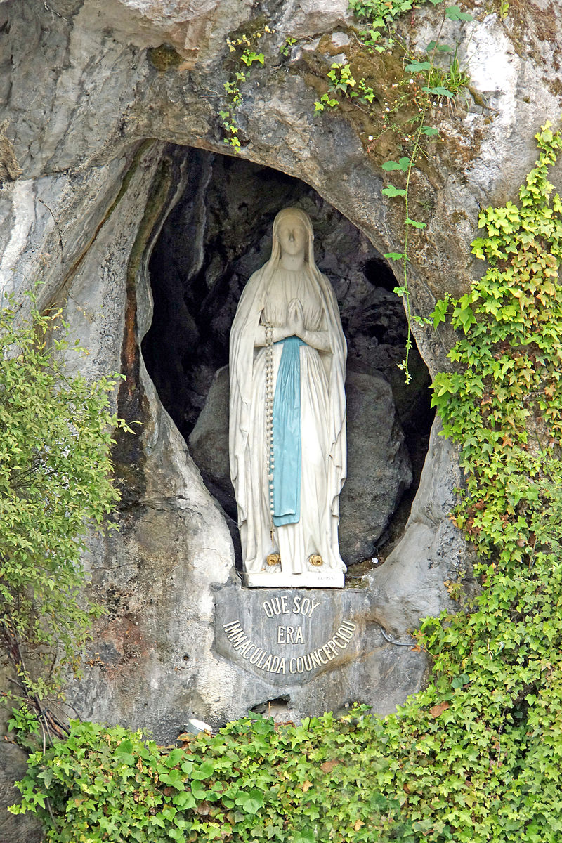 Dennis Jarvis from Halifax, Canada - France-002009 - Our Lady of Lourdes Creative Commons License: CC BY-SA 2.0 File: France-002009 - Our Lady of Lourdes (15774765182).jpg Created: 28 June 2014 Location: 43° 5′ 40.52″ N, 0° 3′ 4″ W